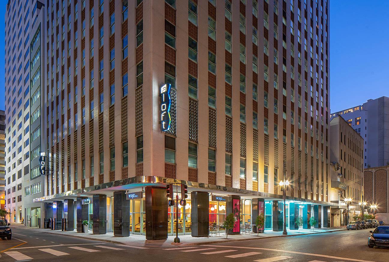 Aloft Hotel with Winco's 4410 Single Hung Window Series