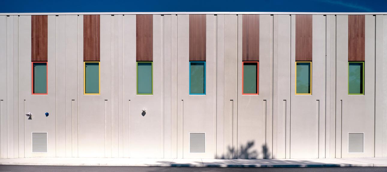 Lincoln-Elementary-School_exterior-safe-room_FEMA-windows