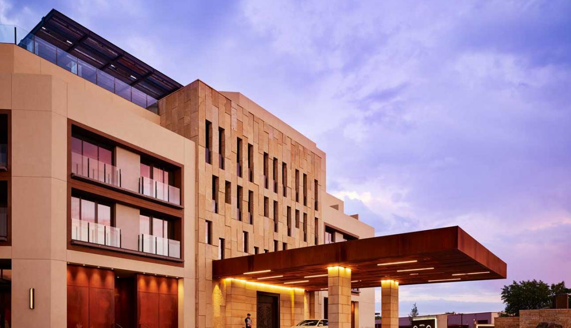 Winco’s Terrace Doors and sidelights are installed on each guest room’s outdoor balcony at Hotel Chaco. By reducing the amount of aluminum required to maintain the structural integrity of the door, Winco’s framing system and UV-resistant finish blends well with the hotel’s emphasis on energy-efficient technology.