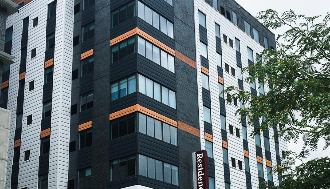 Oakland Residence Inn using Winco’s 3350 window series.