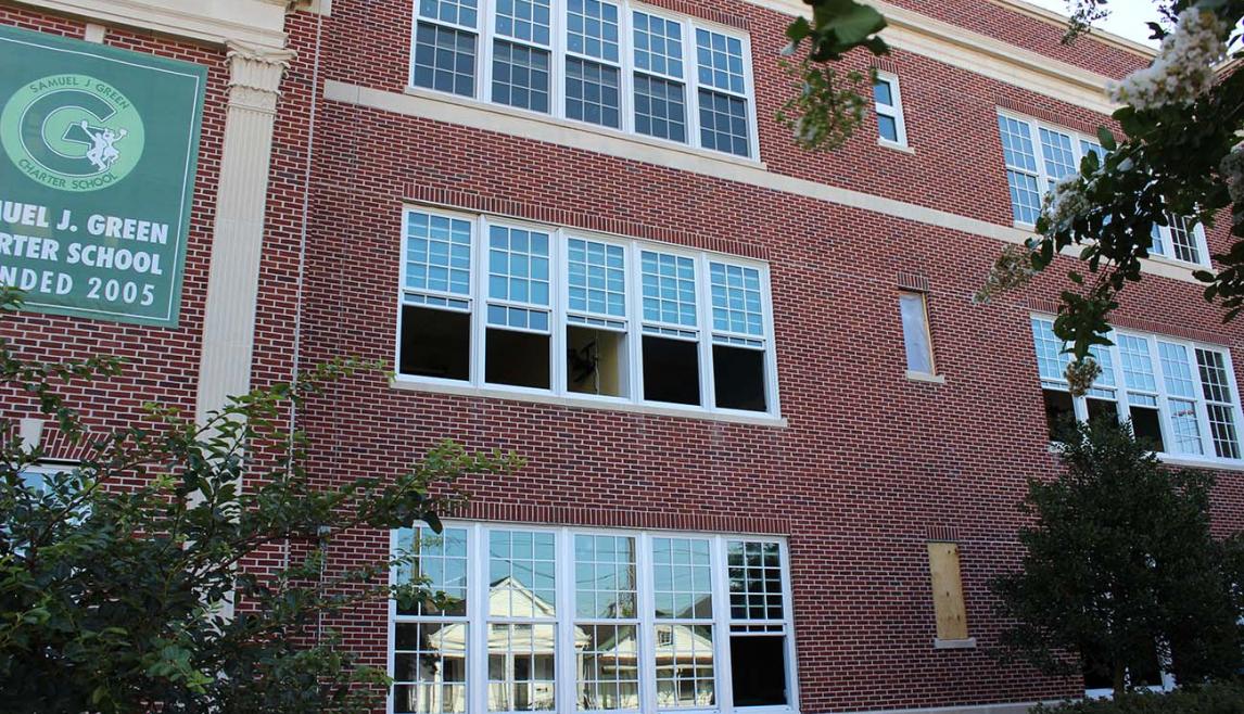 Winco Window replicated the exact profiles from Samuel Green’s original building by creating custom perimeter profiles and installing the Winco 4500S Double Hung windows.