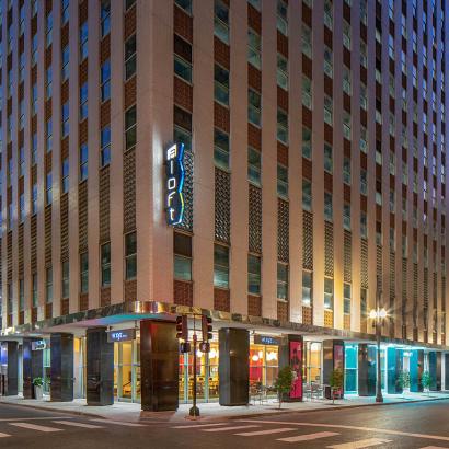 Aloft Hotel with Winco's 4410 Single Hung Window Series